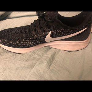 Black and White Nike Zoom Pegasus 35